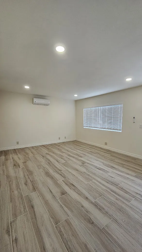 2518 Orange Ave — Photo 3