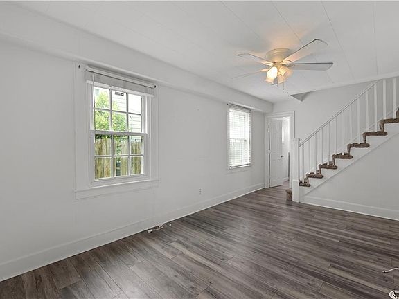 5th image of 21 Burtis St