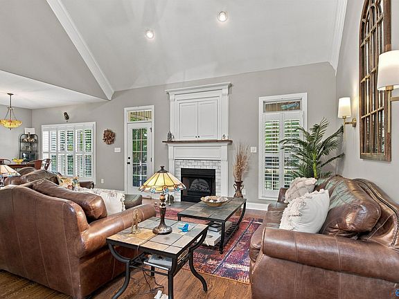4th image of 137 Tindall Dr