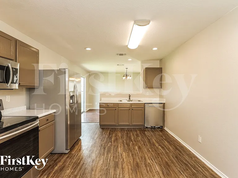 9231 Dublin Hts — Photo 7