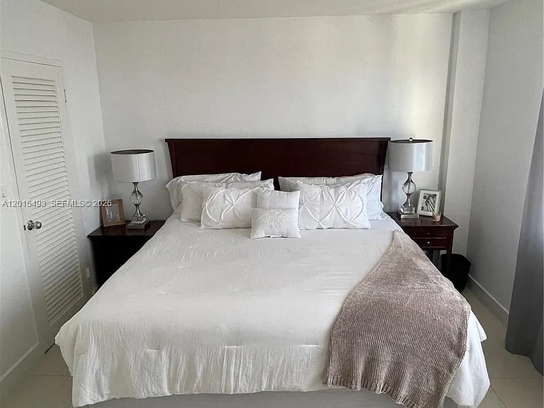 9195 Collins Ave #1012 — Photo 12
