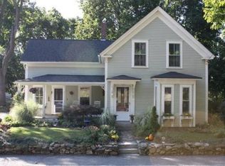 25 Prospect St, Pepperell, MA 01463