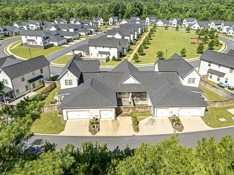 520 Grey Oak Cir — Photo 13