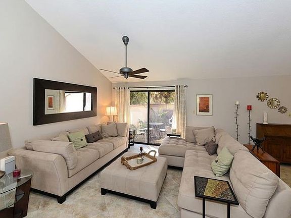 5th image of 4623 Oak Hollow Dr #13