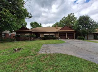 3259 Kalamazoo Ave SE, Grand Rapids, MI 49508