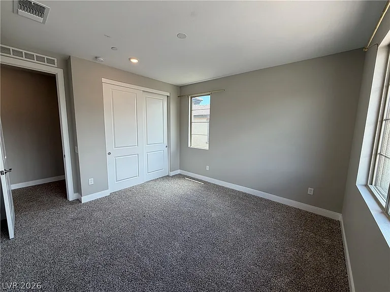 400 Red Feather Peak Ct — Photo 27