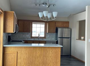 845 Wescott Sq, Eagan, MN 55123