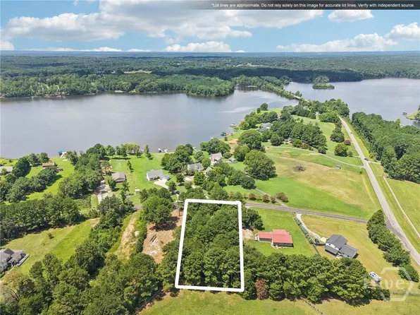 1040 Twin Rivers Road, Greensboro, GA 30642
