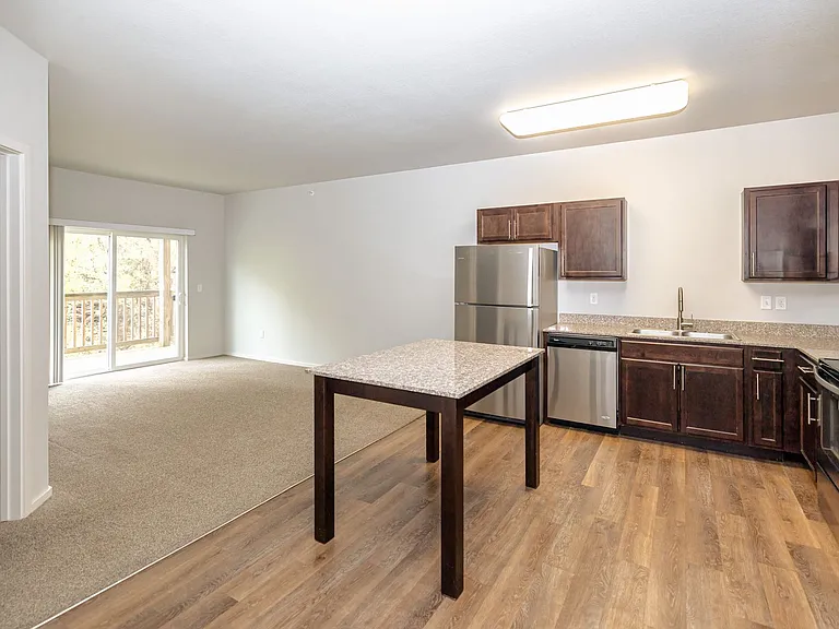 Kascade Place Apartments — Photo 77