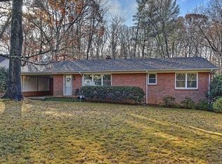 332 Beverly Cres, Charlotte, NC 28270