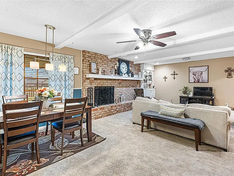 11521 Carriage Dr — Photo 12