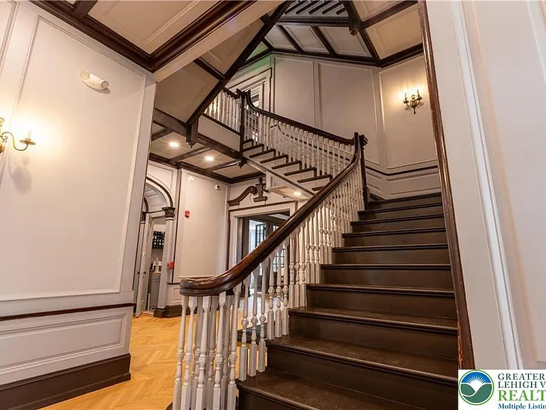 214 Spring Garden St #2B — Photo 2