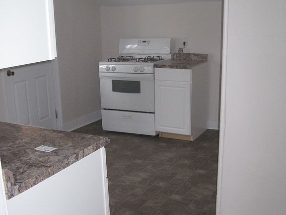 5th image of 55 Cherry St #1