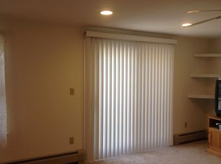 8 Little Brook Ln, Newtown, CT 06470