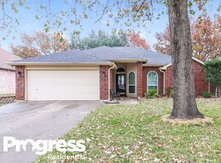 5311 Rio Bravo Dr, Arlington, TX 76017