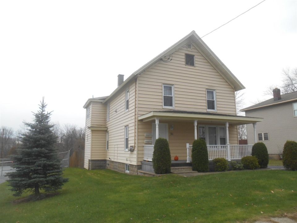 1st image of 31 E Hatfield St