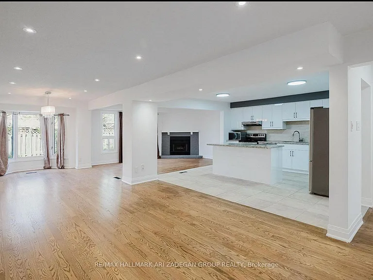 60 Carl Tennen St — Photo 31