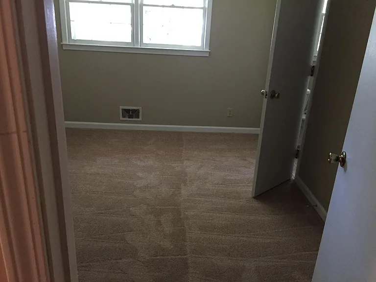 2204 Vine St — Photo 7