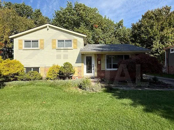 41664 River Oaks, Plymouth, MI 48170