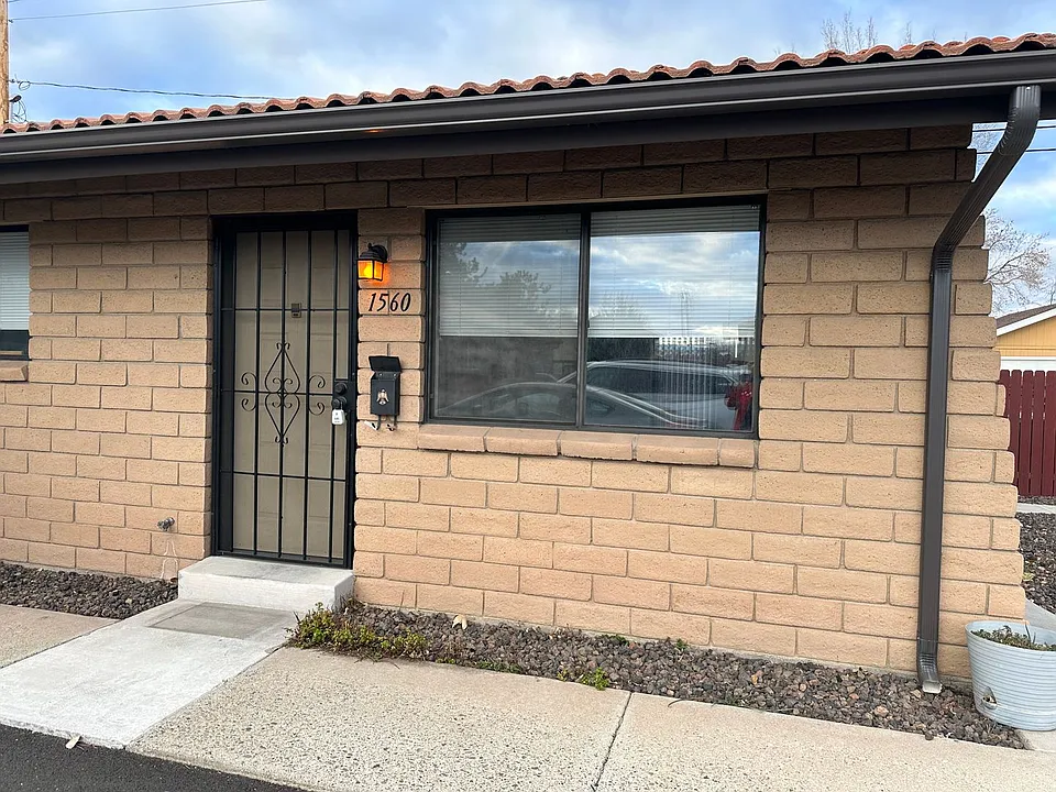 1560 G St