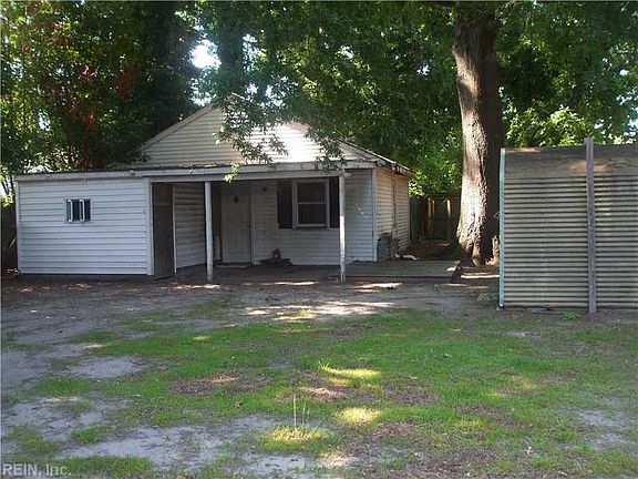 2nd image of 818 Brentwood Dr