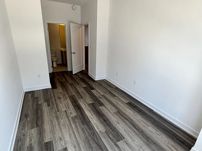 25 Palace St #P18 — Photo 5