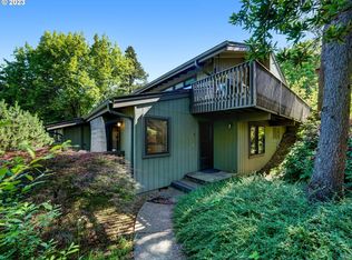 7514 SW Barnes Rd UNIT D, Portland, OR 97225