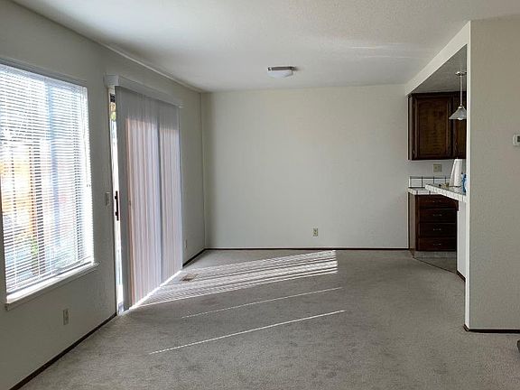 3rd image of 3450 Lochinvar Ave