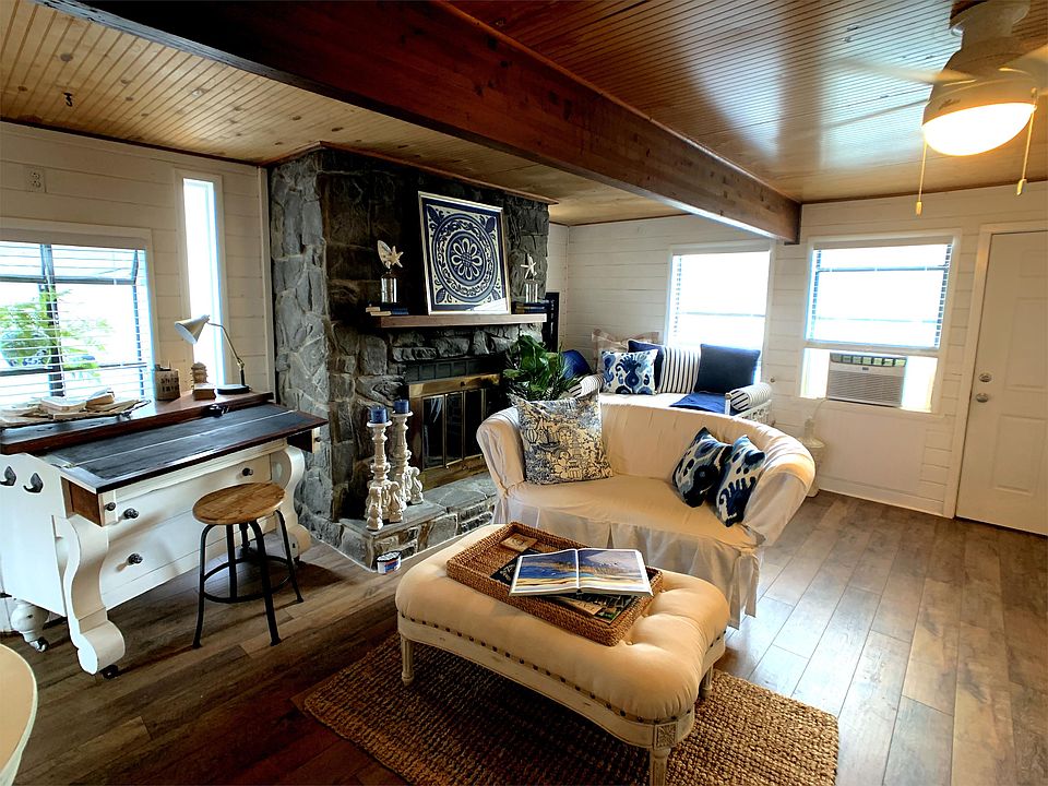 Living Room - viewed from bathroom door
