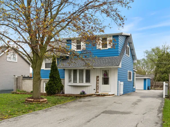 3915 Liberty Blvd, Westmont, IL 60559