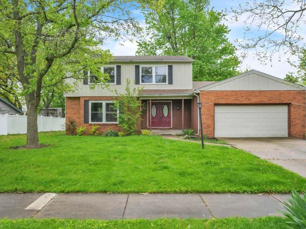 11122 Shalimar Dr, Fort Wayne, IN 46845