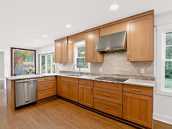5th image of 4465 Bristal Ln