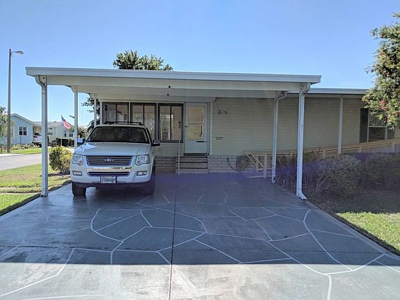 2nd image of 98 Lake Pointe Dr
