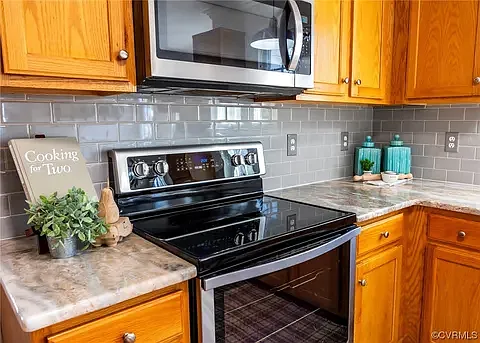9720 Cedar Grove Way — Photo 13