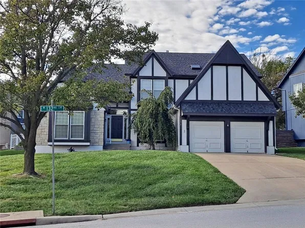 16475 W 132nd Cir, Olathe, KS 66062
