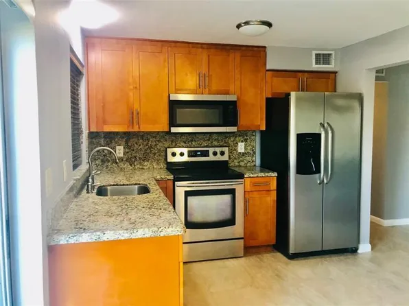 1449 N 14th Way APT 102, Hollywood, FL 33020