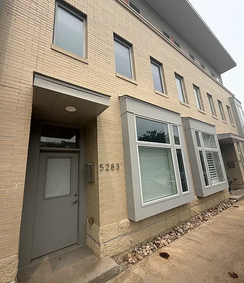 5283 Holmes St — Photo 3