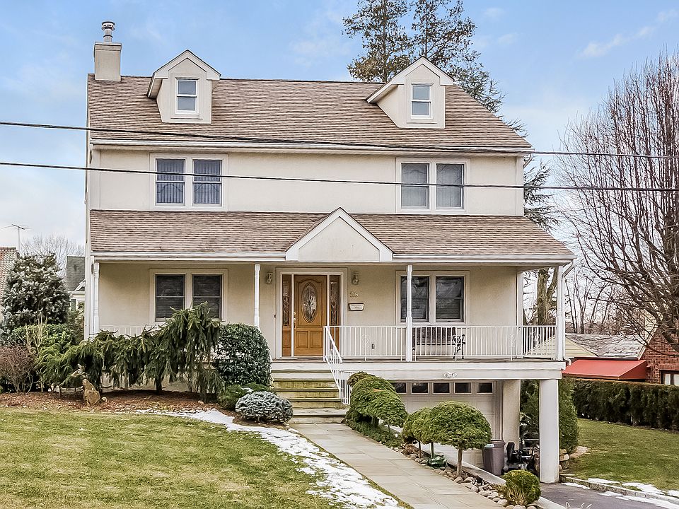 1st image of 26 Anderson Ave