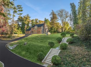 62 Sabine Rd, Syosset, NY 11791