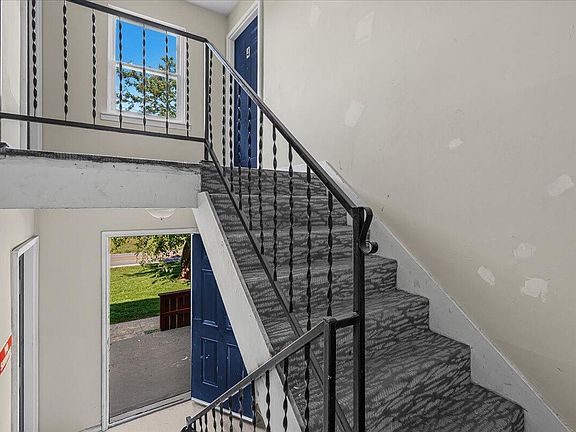 4th image of 1605 Steadmantown Ln