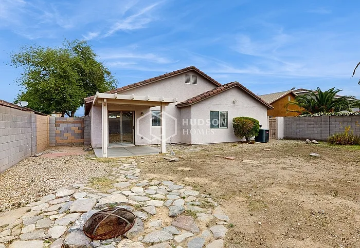 1973 E Lusitano Loop — Photo 24