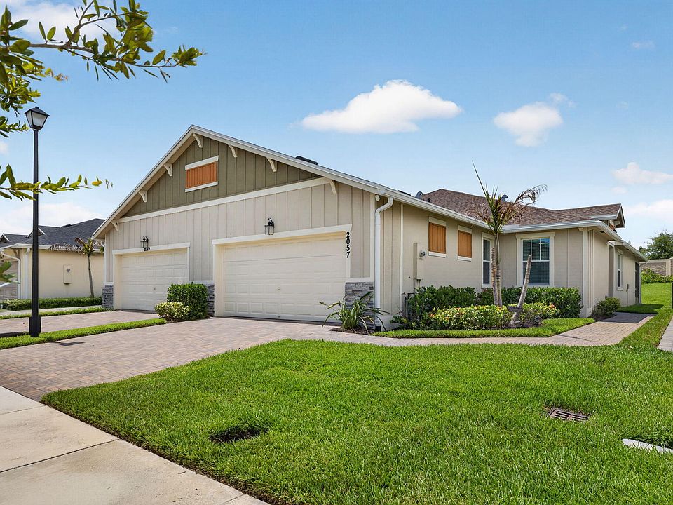 1st image of 2057 SE Crosswood Way