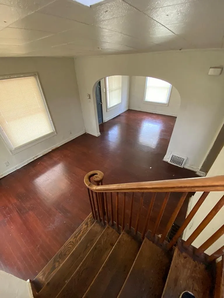 1120 Cedar St photo 1