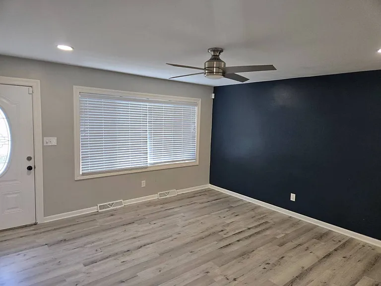 2723 Priscilla Ave — Photo 10
