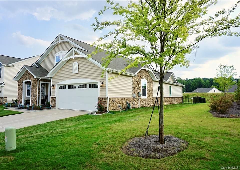 7410 Meridale Forest Dr Charlotte, NC, 28269 Apartments for Rent Zillow