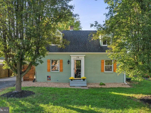 378 W 11th St, Front Royal, VA 22630