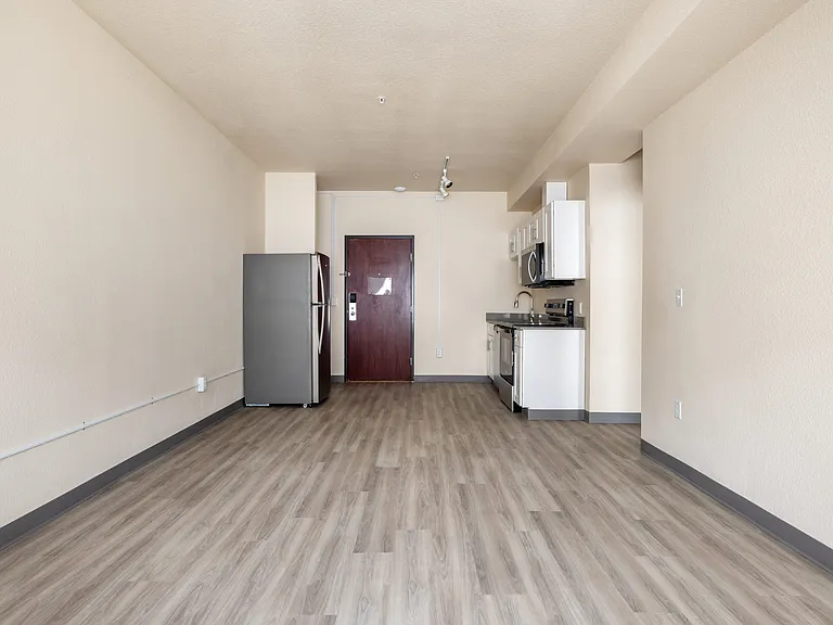 Woodland Flats Apartments — Photo 121
