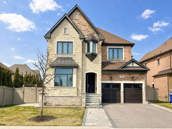 39 Cairns Gate, King, ON L7B 0P5