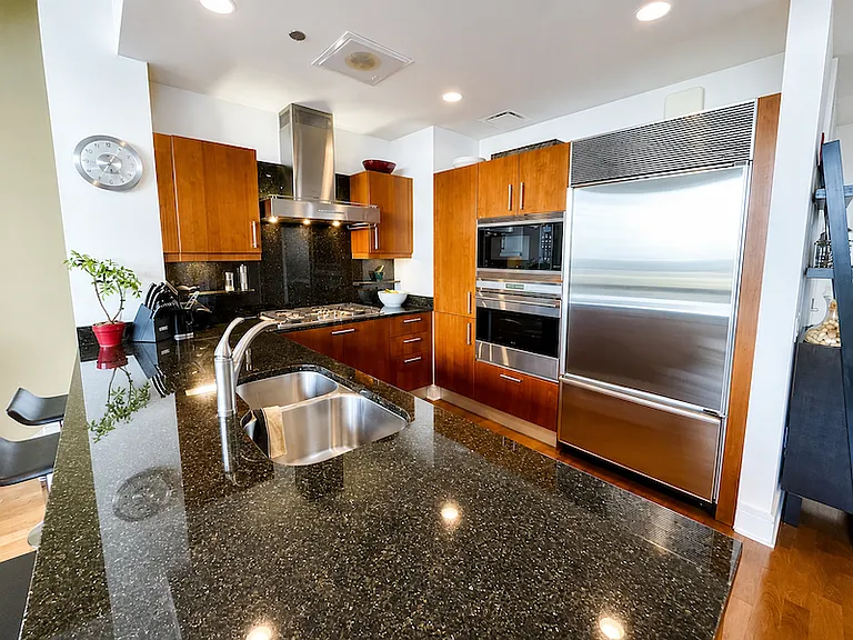 401 N Wabash Ave #46E — Photo 9