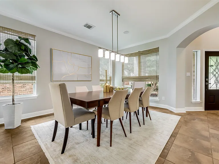 10400 Roy Butler Dr — Photo 16